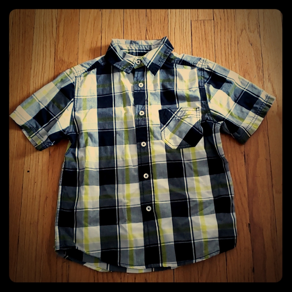 BOYS Short Sleeve Button down